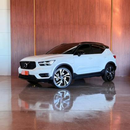 VOLVO XC40 1.5 T5 RECHARGE R-DESIGN GEARTRONIC VOLVO XC40 1.5 T5 RECHARGE R-DESIGN GEARTRONIC
